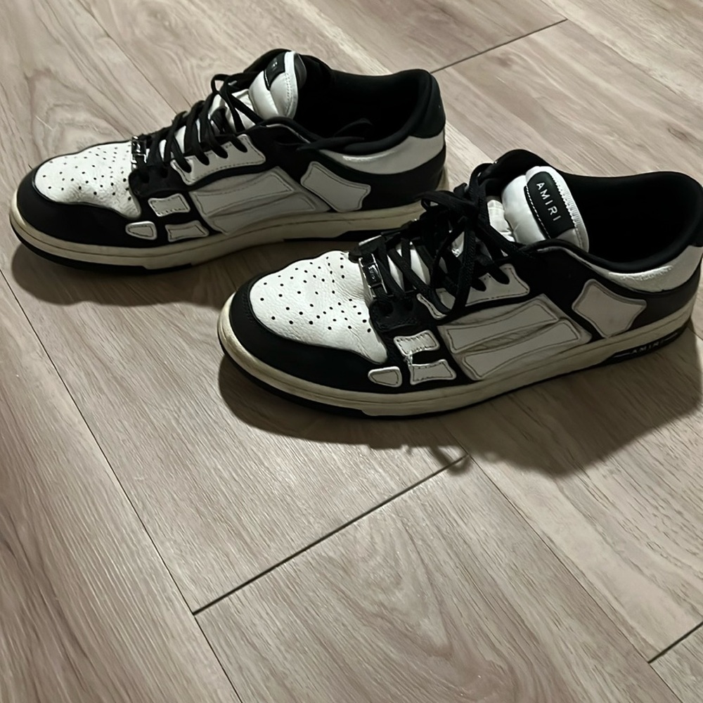Amiri men’s skel bicolor leather low top sneakers